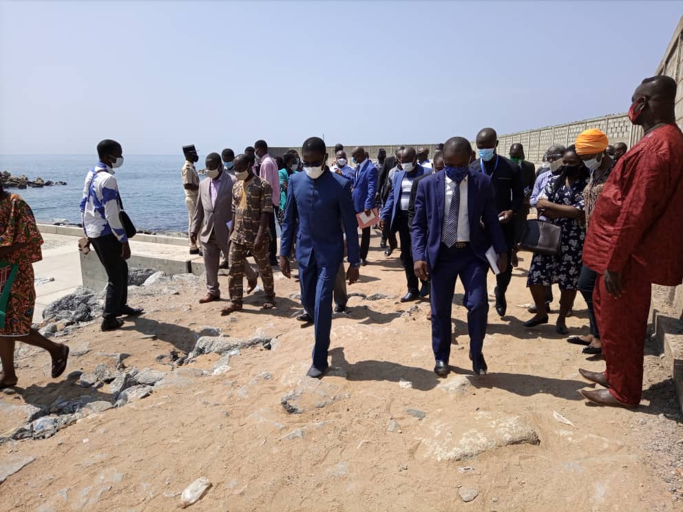 VISITE AU PORT DE PÊCHE DE LOMÉ DU GOUVERNEMENT